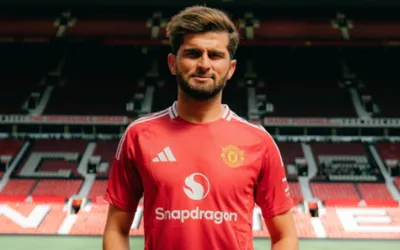 Shaheen Shah Afridi makes history with Manchester United kit launch