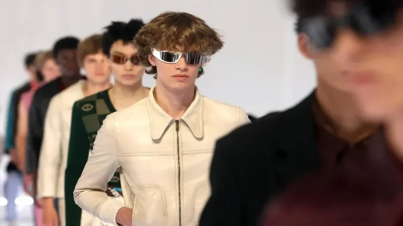 Luxury fashion version