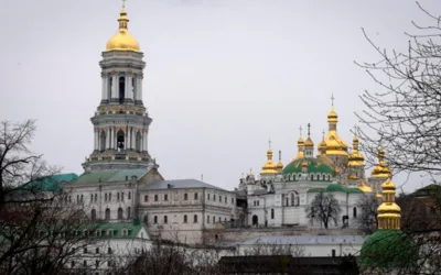 Ukraine parliament votes to ban Russia-linked Orthodox Church