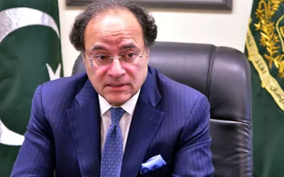 Aurangzeb engages with SCB on expanding investment opportunities