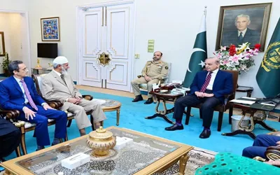 PM Shehbaz lauds Dr Zakir for global Islamic outreach efforts