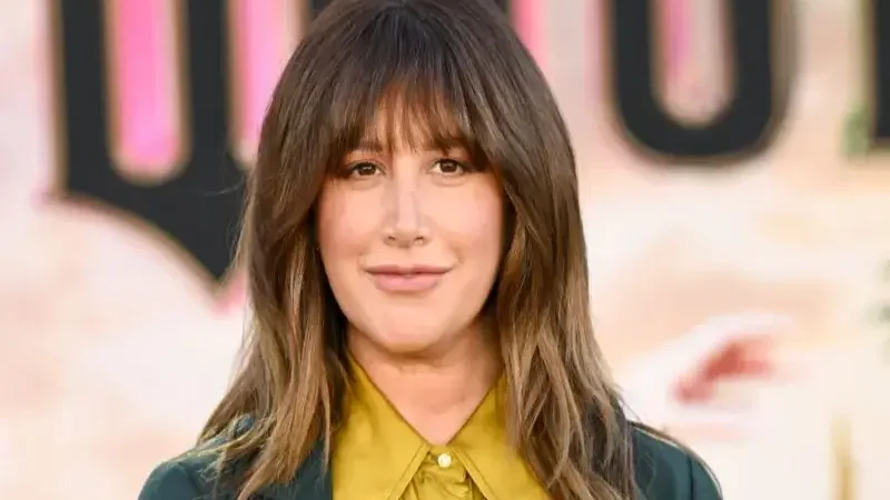 Ashley Tisdale opens up about leaving 'toxic mom group'