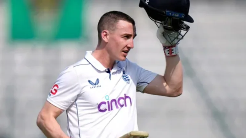 England declares at 823-7 in first innings against Pakistan