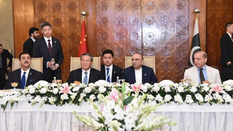 President Zardari hosts State luncheon in honour of Premier Li