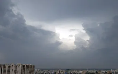 Hot and dry weather predicted across Sindh