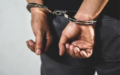 Fake policeman arrested in Karachi