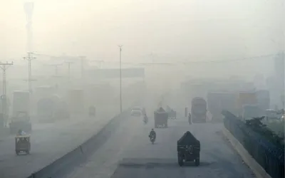 Weather update; smog continues to persist in Lahore, Punjab