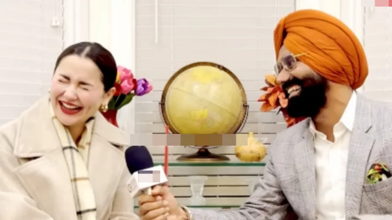 Hania Aamir leaves Indian host in awe of her during interview