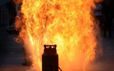 Gas leakage explosion injures eight in Lahore