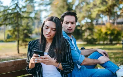 Red flags to watch for in relationships