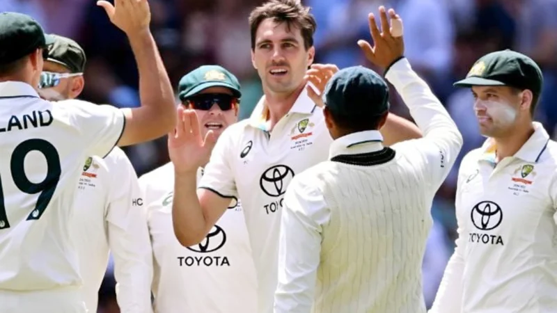Australia defeats India by 10 wickets to tie Test series 1-1