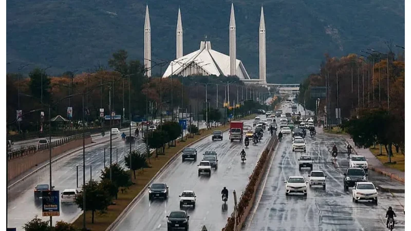 Rainfall in Rawalpindi, Islamabad Created Pleasant Weather!