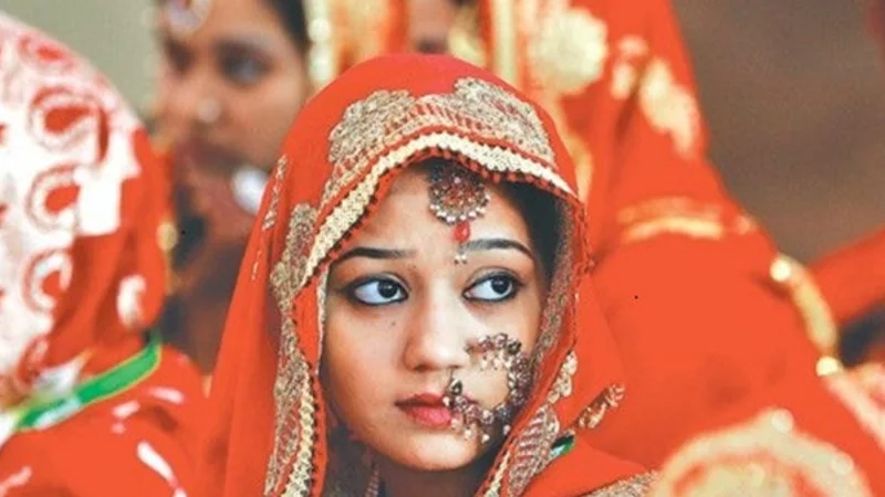 LHC orders legal action against Nikah Khawan in child marriage case