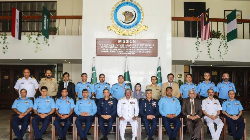 Naval Chief Admiral Naveed Asharf visits Air War College Institute