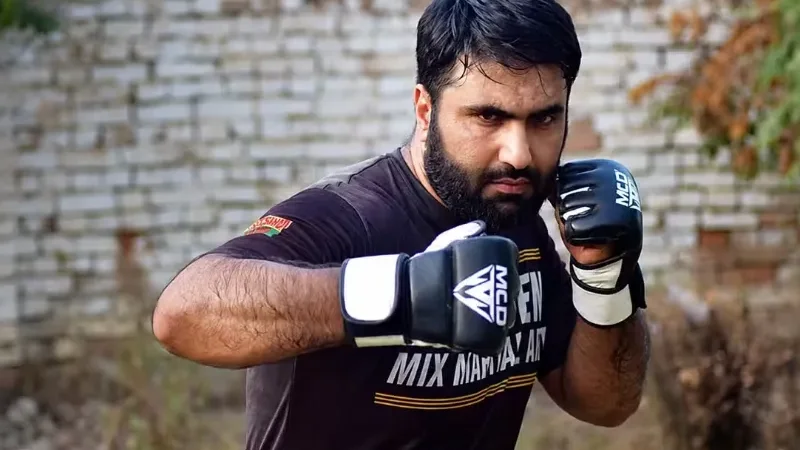 Pakistani martial artist Irfan Mehsud sets another Guinness World Record - Irfan Mehsud