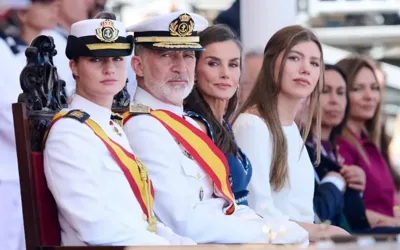 Princess Leonor receives same military honor as King Felipe VI