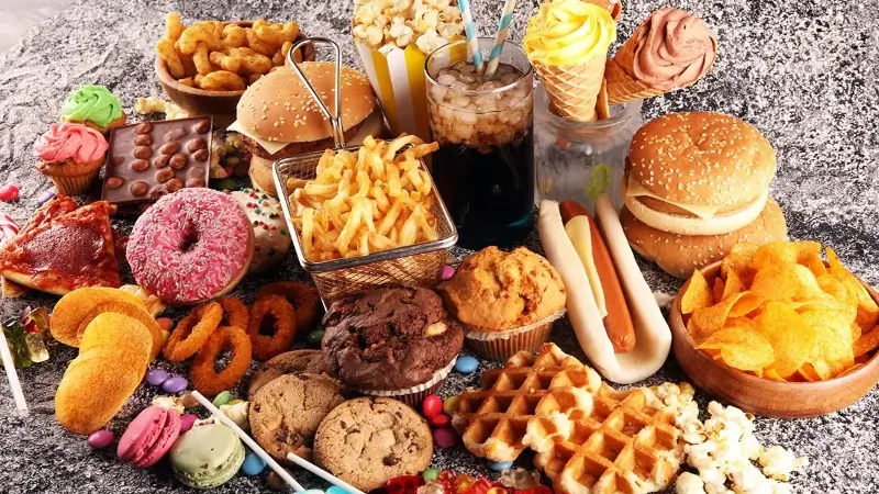Scientists call for strict regulations on ultra-processed foods