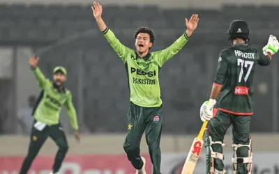 Pakistan thrash Bangladesh by 128 runs to level ODI series 1–1