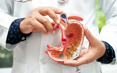 Stomach Cancer: Symptoms and Treatment