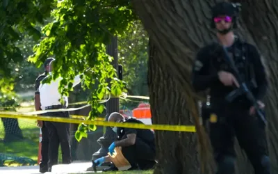 Gunfire near National Mall prompts brief White House lockdown