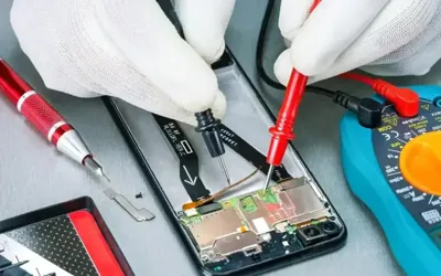 Govt introduces free mobile repairing course for women