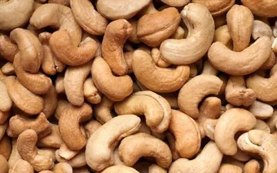 10 Powerful Reasons to Eat Cashews Every Day: