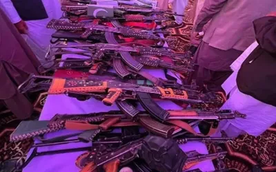 100 BRA militants surrender, swear llegiance to Pakistan in Dera Bugti