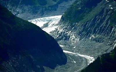 Thousands of glaciers to disappear each year by mid-century, study warns