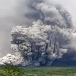 Volcanic eruption in Indonesia, 900 people rescued