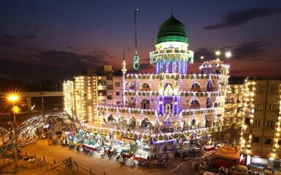 Pakistan observes Eid Milad-un-Nabi with religious zeal and fervour
