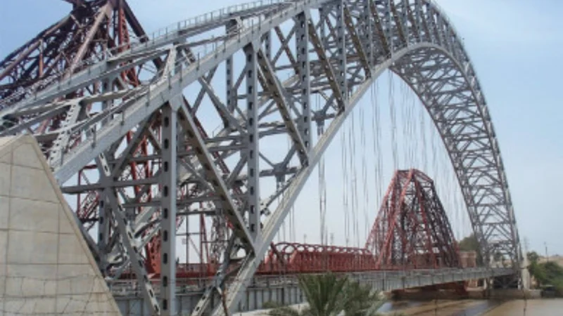 Karachi court suspends Bhains Colony Railway bridge construction