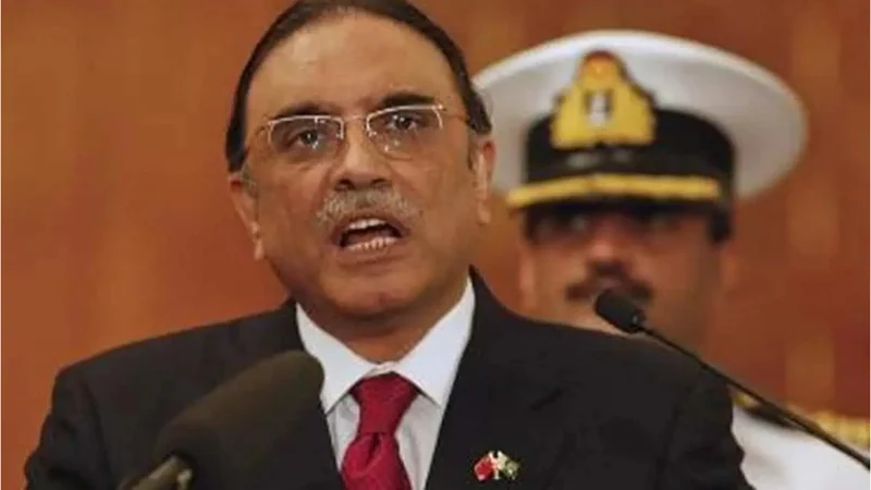 President Zardari praises Army for successful operation against terrorists in Zhob