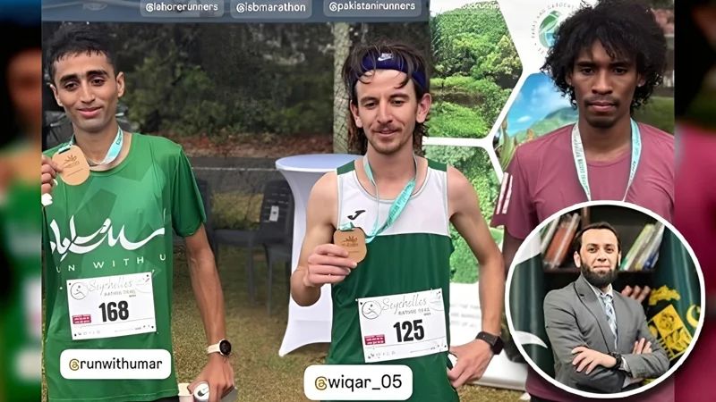 Pakistani runners on victory